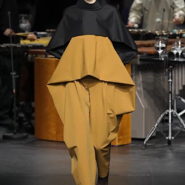 ISSEY MIYAKE FALL/WINTER 2023/2024