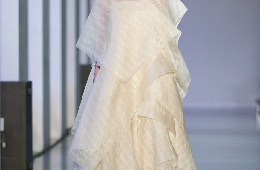 EENK A FRESH OF BREATH AIR