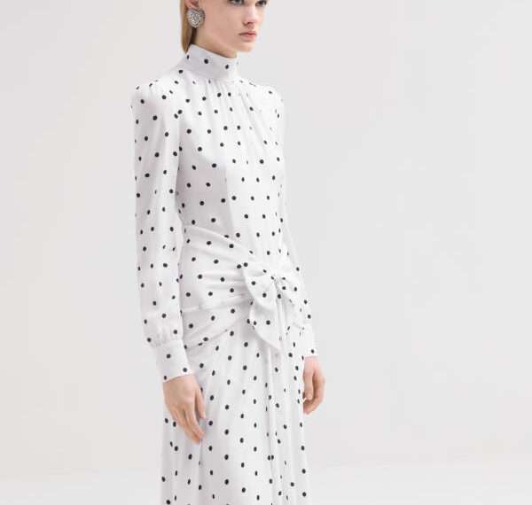 ALESSANDRA RICH DAZZLING BEAUTY