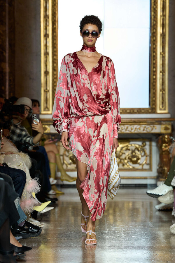 SARAWONG S/S 26 — NO WHERE