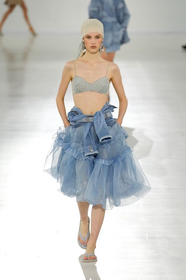 SCERVINO ELEGANCE AND NOMADIC GRACE