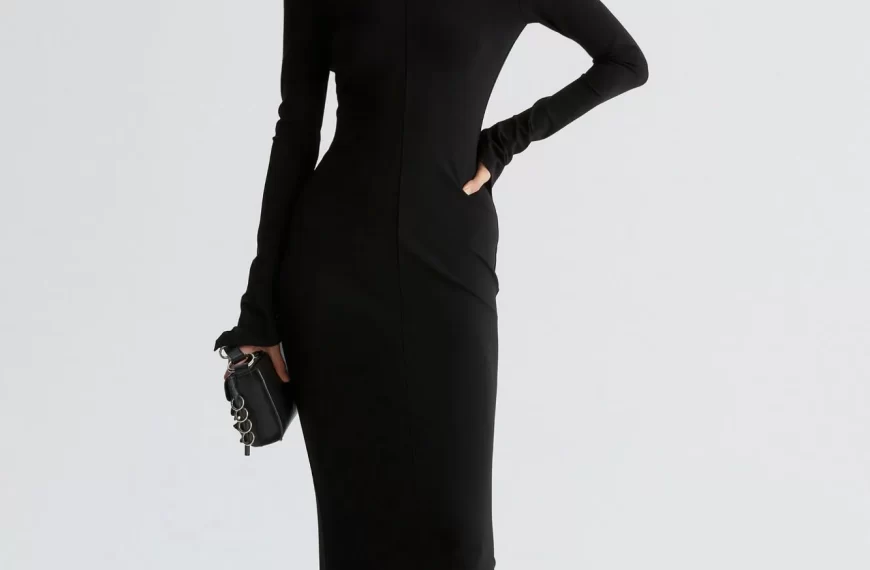 ANNAKIKI FIERCE AND FLUID