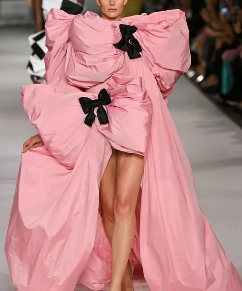 CELIA KRITHARIOTI TAKE A BOW