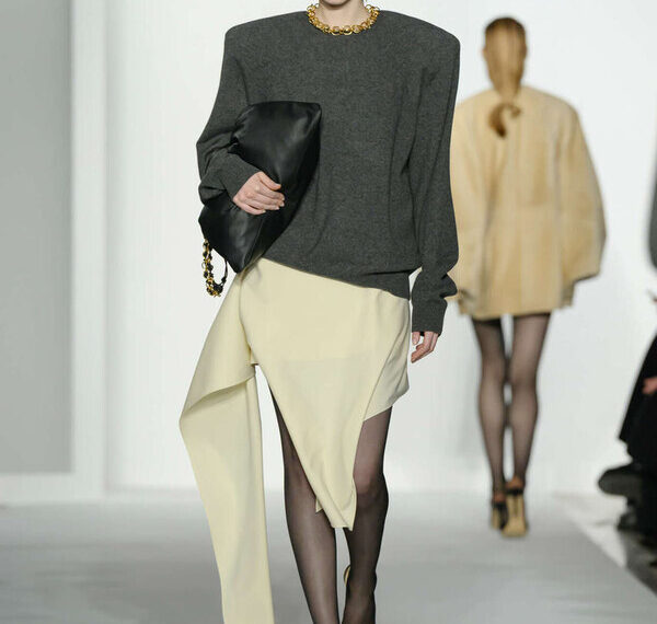 GIADA AUDACIOUS AND FEMININE