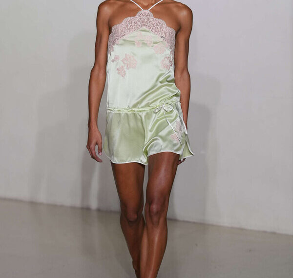 VAILLANT A BALLETIC RETURN