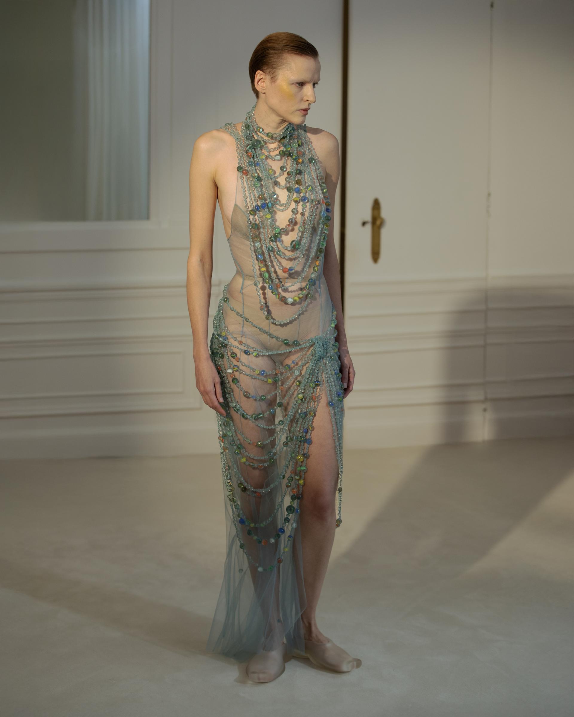 LùCHEN REFLECTION AND CONSTRUCTION