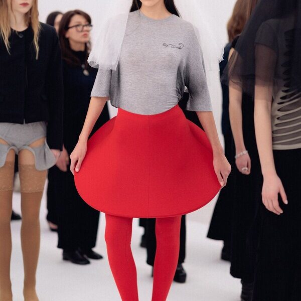 AVAVAV TIED AND UNTETHERED