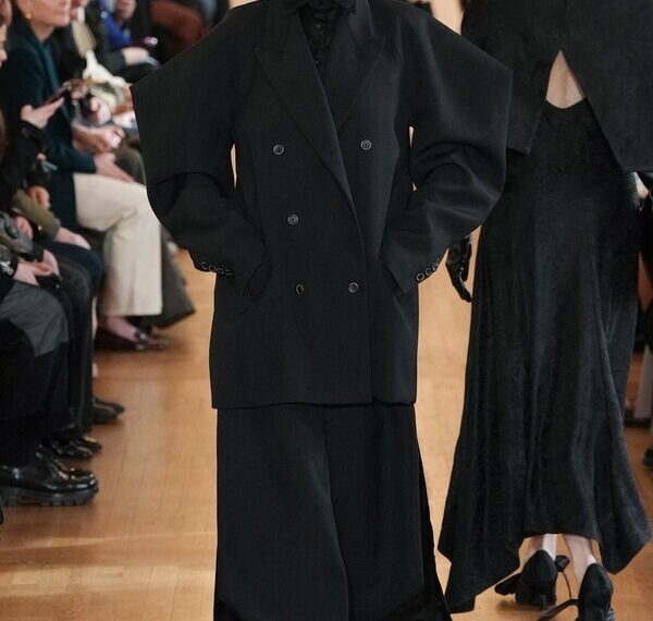 UMA WANG SUITING THE SOUL