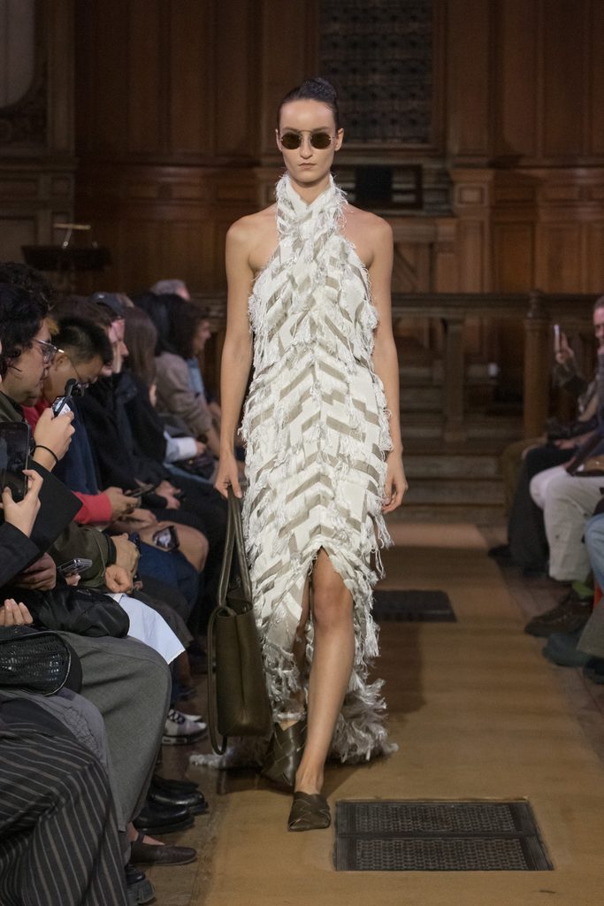 Model on the runway at the Uma Wang fashion show in Paris, Spring Summer 2027 Ready To Wear Fashion Week, Runway Look #004